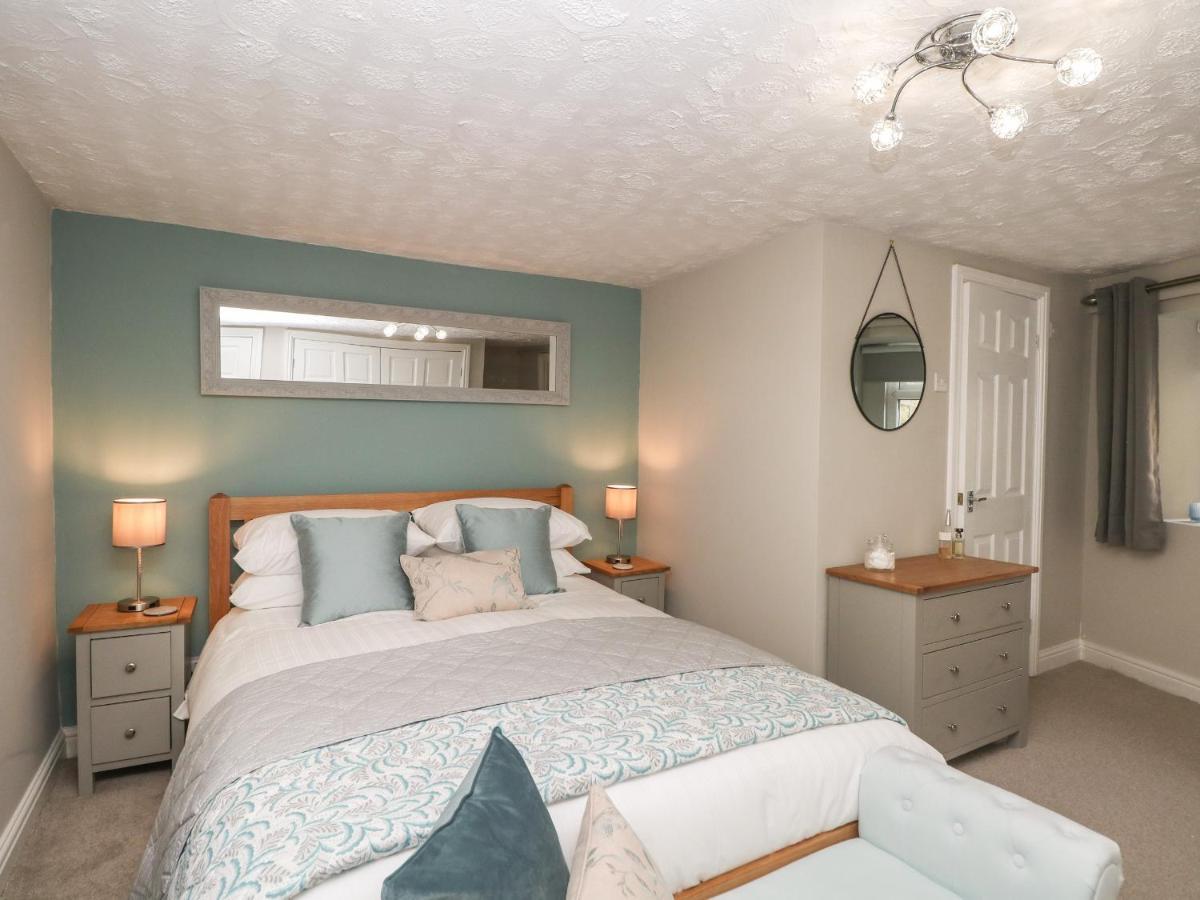 21 Chew Valley Road Oldham Eksteriør billede
